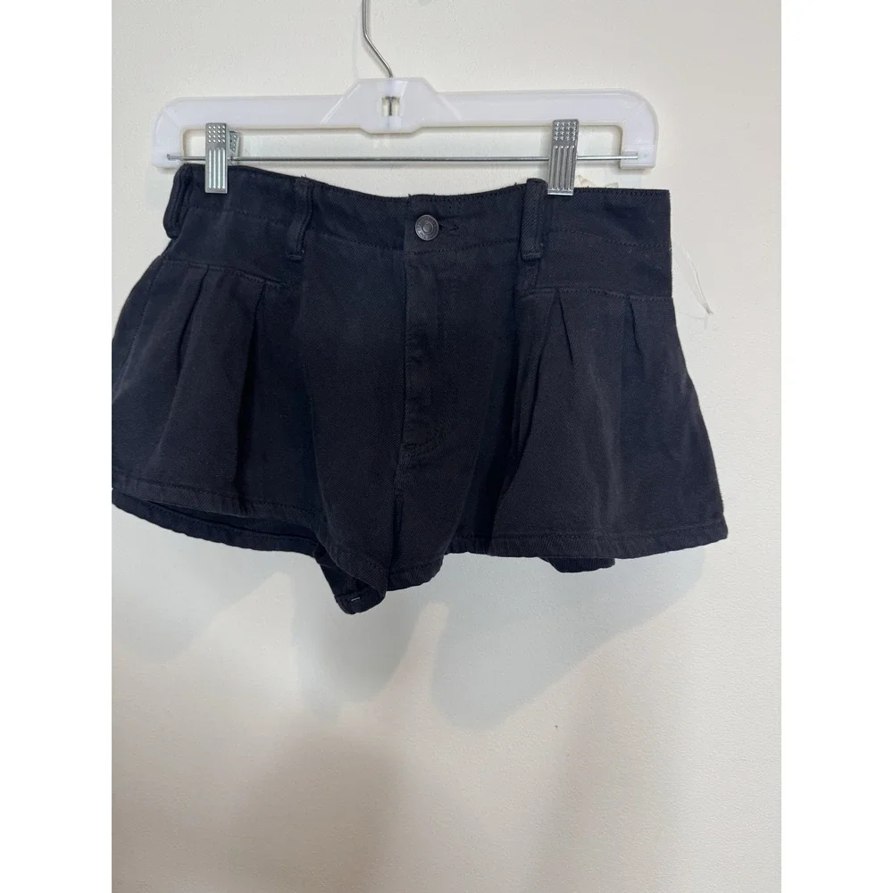 We The Free Shorts Womens 25 Black Bluebell Low Rise Pleated Short Free People‎